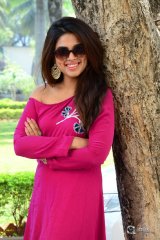 Siddhi Idnani New Photos